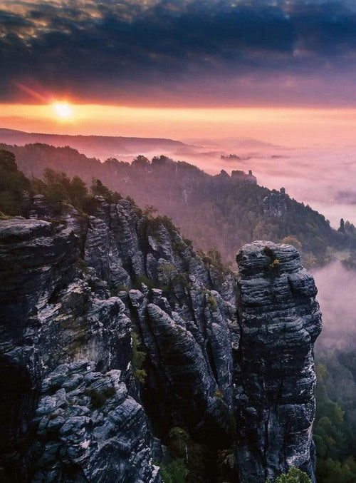 Wizard+Genius Sunrise On The Rocks Vlies Fotobehang 192x260cm 4 banen | Yourdecoration.be