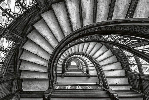 Wizard+Genius Old Stairs Vlies Fotobehang 384x260cm 8 banen | Yourdecoration.be