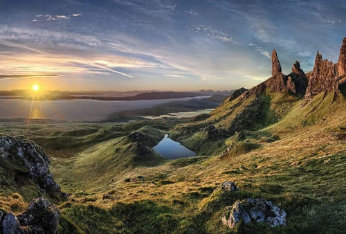 Wizard+Genius The Old Man of Storr Vlies Fotobehang 384x260cm 8 banen | Yourdecoration.be