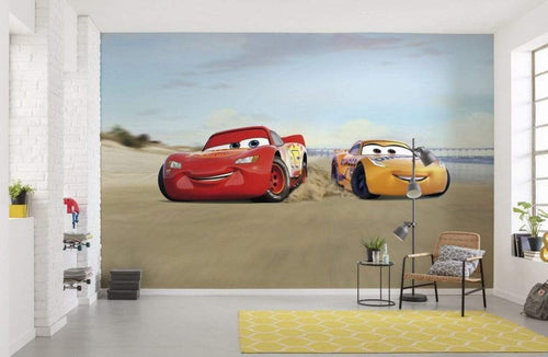 Komar Cars Beach Race Fotobehang 368x254cm 8 delig Sfeer | Yourdecoration.be