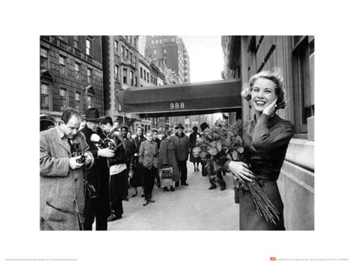 Kunstdruk Time Life Grace Kelly New York 40x30cm Pyramid PPR44235 | Yourdecoration.be