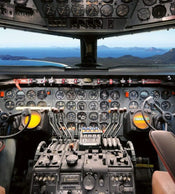 Dimex Cockpit View Fotobehang 225x250cm 3 banen | Yourdecoration.be