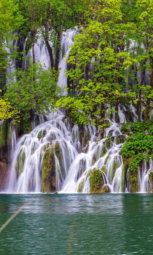 Dimex Plitvice Lakes Fotobehang 150x250cm 2 banen | Yourdecoration.be