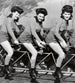 Dimex Women on Bicycle Fotobehang 225x250cm 3 banen | Yourdecoration.be