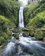 Komar Glenevin Falls Vlies Fotobehang 200x250cm 2 banen | Yourdecoration.be