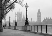 Wizard+Genius London Fog Fotobehang 366x254cm | Yourdecoration.be